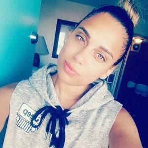 Meet your Posher, Yasleen